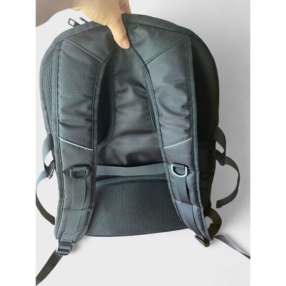 OPACK 8.4” Extra Large Backpack TSA Friendly, Anti Theft, Water-Resistant, Black - Picture 4 of 11